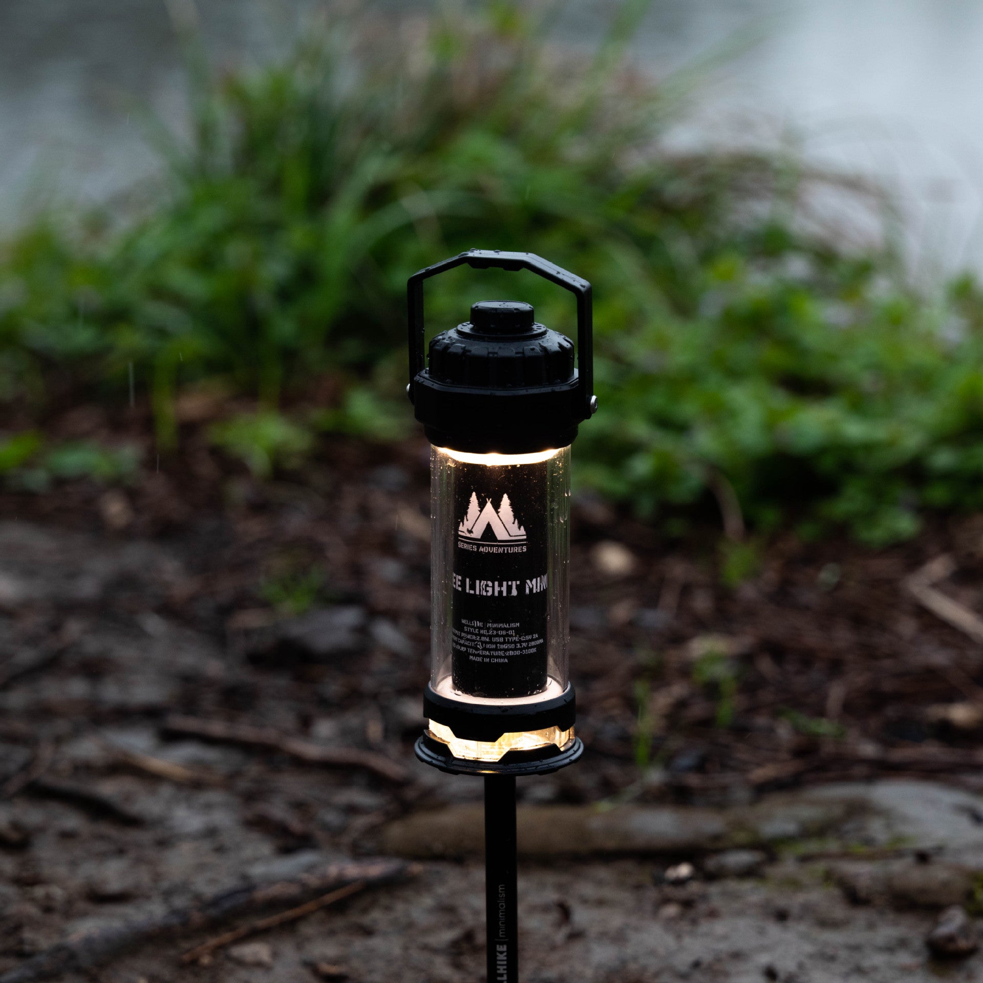 LED tent lantern suitable for hanging or standing use 